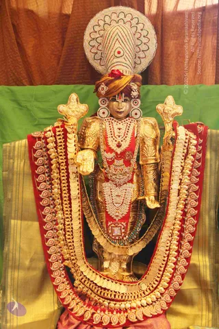 3-Deities_Photo_1024_IMG_1060_CMP_WM