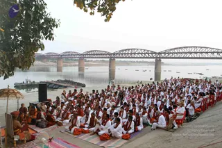 1-Ganga-Ghat_Photo_1001_IMG_1905_CMP_WM