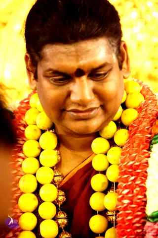 2-Darshan_Photo_1042_file000929_CMP_WM