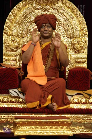 01-ARUNAGIRI-YOGISHWARA-STORY_Photo_1105_IMG_2573_CMP_WM