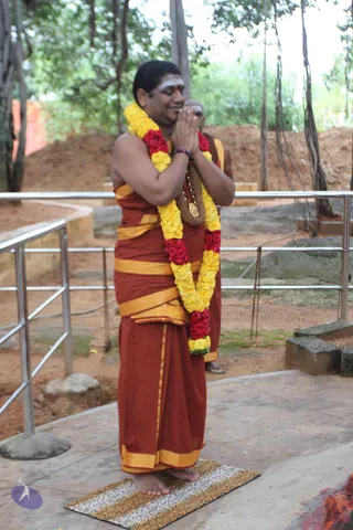 01-DHWAJAROHANAM_Photo_1018_IMG_3386_CMP_WM