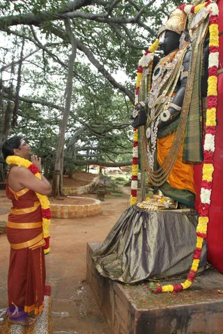 01-DHWAJAROHANAM_Photo_1021_IMG_3396_CMP_WM
