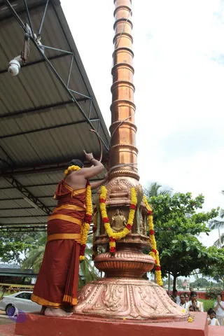 01-DHWAJAROHANAM_Photo_1073_IMG_3459_CMP_WM