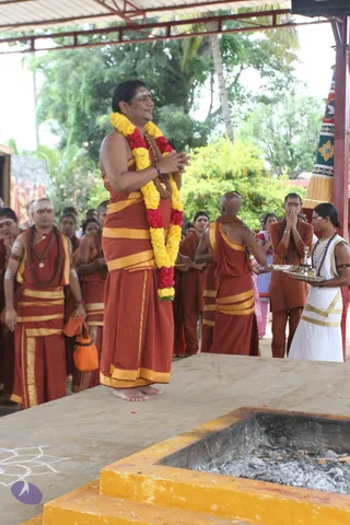 01-DHWAJAROHANAM_Photo_1078_IMG_3493_CMP_WM