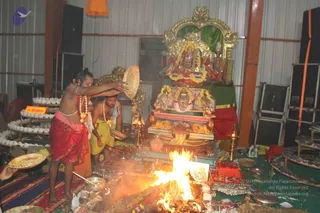 1-Agni-Samyama-Initiation_Photo_1001_IMG_0002_CMP_WM