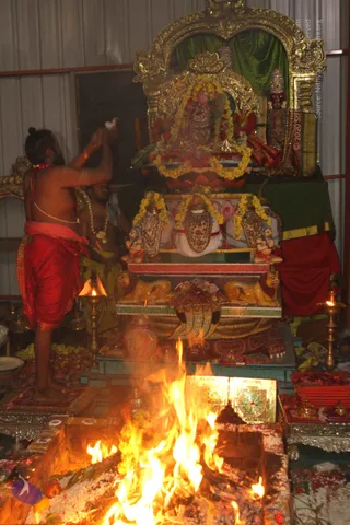 1-Agni-Samyama-Initiation_Photo_1011_IMG_0023_CMP_WM