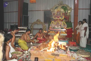 1-Agni-Samyama-Initiation_Photo_1012_IMG_0024_CMP_WM