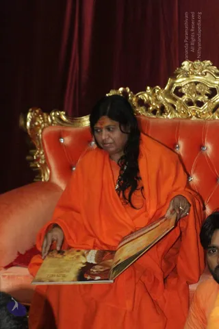 1-Agni-Samyama-Initiation_Photo_1097_IMG_9919_CMP_WM