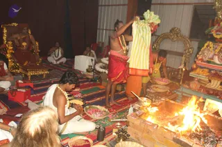1-Agni-Samyama-Initiation_Photo_1131_IMG_9977_CMP_WM
