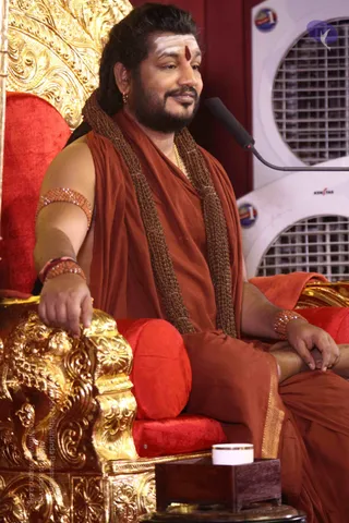 1-Nithya-Satsang_Photo_1007_IMG_1951_CMP_WM