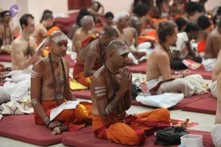 01-Nitya-Satsang_Photo_1000_IMG_6231_CMP_WM