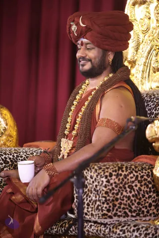 01-Nitya-Satsang_Photo_1015_IMG_6291_CMP_WM