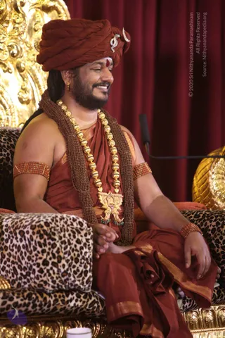 01-Nitya-Satsang_Photo_1021_IMG_6320_CMP_WM