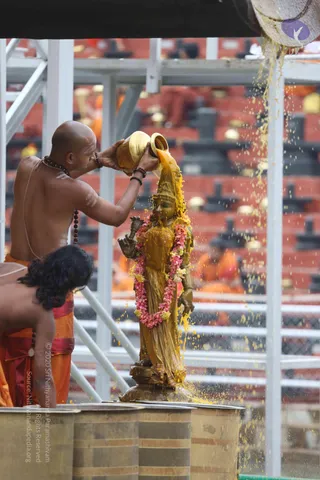 01-rudrabhishekam_Photo_1006_G28A1058_CMP_WM