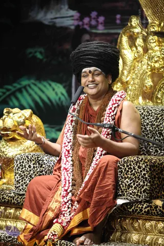 EVENING-SATSANG_Photo_1026_IMG_7206_CMP_WM