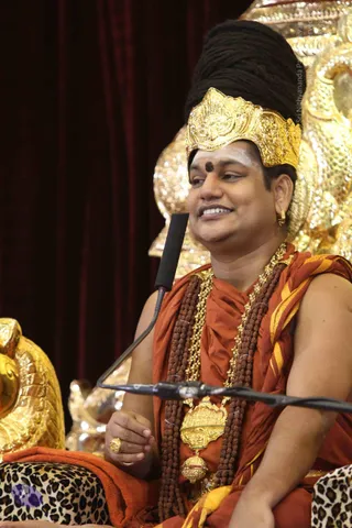 3-Evening-Satsang_Photo_1011_IM1F07~1