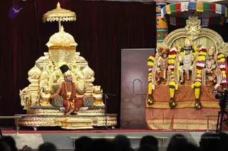 3-Evening-Satsang_Photo_1016_IM2FE2~1