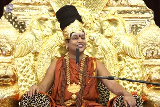 3-Evening-Satsang_Photo_1020_IM38E9~1