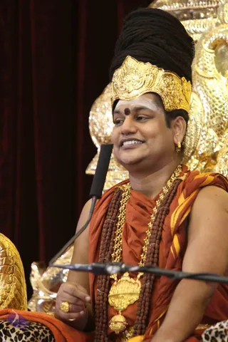 3-Evening-Satsang_Photo_1028_IM439C~1