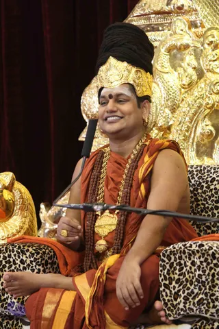 3-Evening-Satsang_Photo_1037_IM5322~1