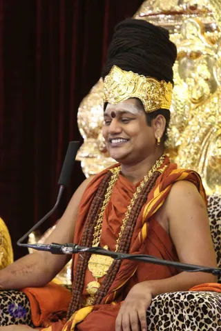 3-Evening-Satsang_Photo_1045_IM9703~1