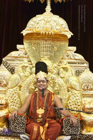 3-Evening-Satsang_Photo_1052_IMADE9~1