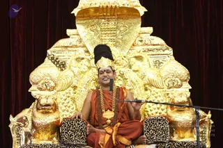 3-Evening-Satsang_Photo_1073_IMEE68~1