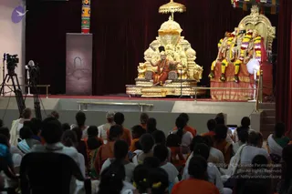 3-Evening-Satsang_Photo_1077_IMF86C~1