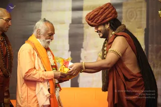 1-Nithya-Satsang_Photo_1005_IMG_2510_CMP_WM