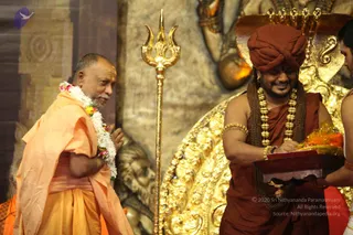 1-Nithya-Satsang_Photo_1010_IMG_2526_CMP_WM