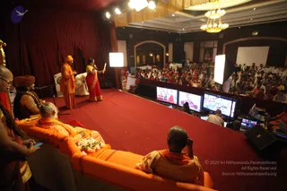 1-Nithya-Satsang_Photo_1024_IMG_2618_CMP_WM