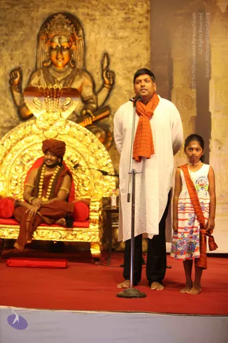 1-Nithya-Satsang_Photo_1030_IMG_2702_CMP_WM
