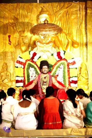 Guru-Poornima_Photo_1002_IMG_4143_CMP_WM