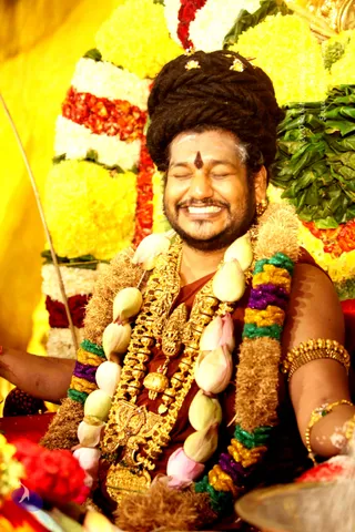 Guru-Poornima_Photo_1083_IMG_5297_CMP_WM