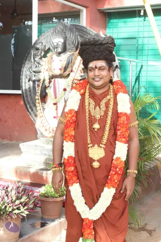 ARRIVAL-FROM-KUMBHA-MELA_Photo_1006_IMG_1275_CMP_WM