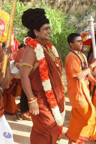 ARRIVAL-FROM-KUMBHA-MELA_Photo_1010_IMG_1291_CMP_WM