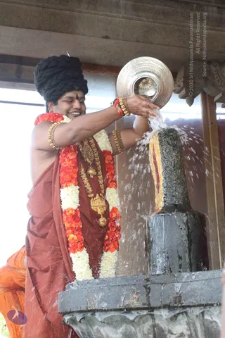ARRIVAL-FROM-KUMBHA-MELA_Photo_1017_IMG_1340_CMP_WM