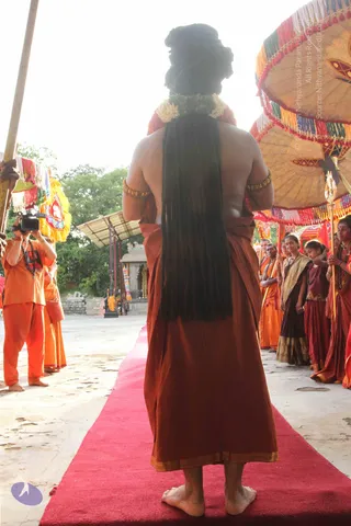 ARRIVAL-FROM-KUMBHA-MELA_Photo_1039_IMG_1462_CMP_WM