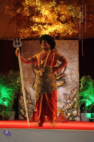 1-SHUDDADVAITAM-DARSHAN-DAY-1_Photo_1001_IMG_7154_CMP_WM