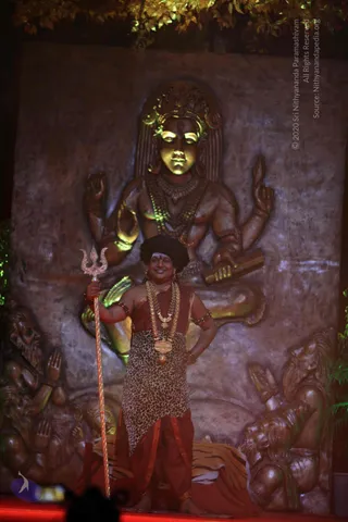 1-SHUDDADVAITAM-DARSHAN-DAY-1_Photo_1004_IMG_8291_CMP_WM