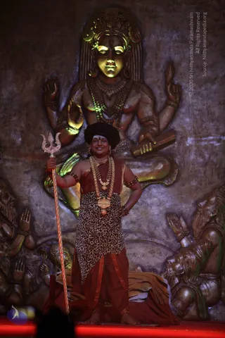 1-SHUDDADVAITAM-DARSHAN-DAY-1_Photo_1009_IMG_8296_CMP_WM