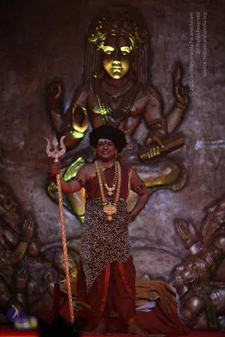 1-SHUDDADVAITAM-DARSHAN-DAY-1_Photo_1012_IMG_8299_CMP_WM
