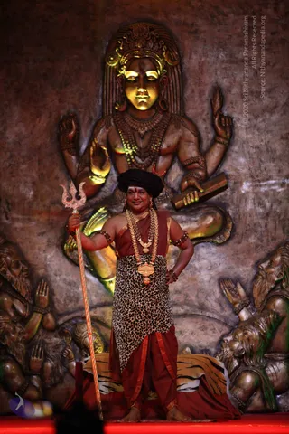 1-SHUDDADVAITAM-DARSHAN-DAY-1_Photo_1014_IMG_8301_CMP_WM