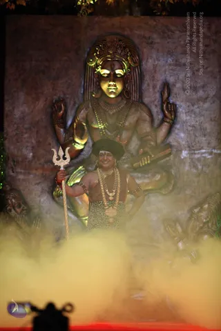 1-SHUDDADVAITAM-DARSHAN-DAY-1_Photo_1019_IMG_8307_CMP_WM