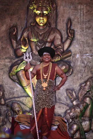 1-SHUDDADVAITAM-DARSHAN-DAY-1_Photo_1025_IMG_8327_CMP_WM