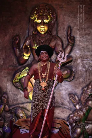 1-SHUDDADVAITAM-DARSHAN-DAY-1_Photo_1032_IMG_8334_CMP_WM