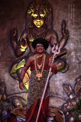 1-SHUDDADVAITAM-DARSHAN-DAY-1_Photo_1033_IMG_8335_CMP_WM