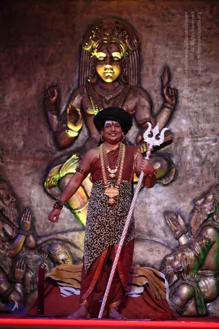 1-SHUDDADVAITAM-DARSHAN-DAY-1_Photo_1045_IMG_8347_CMP_WM