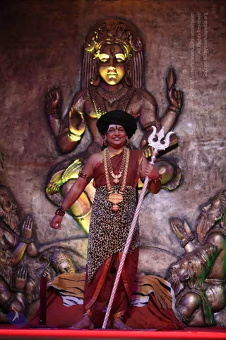 1-SHUDDADVAITAM-DARSHAN-DAY-1_Photo_1046_IMG_8348_CMP_WM