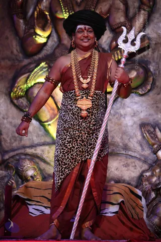 1-SHUDDADVAITAM-DARSHAN-DAY-1_Photo_1049_IMG_8351_CMP_WM